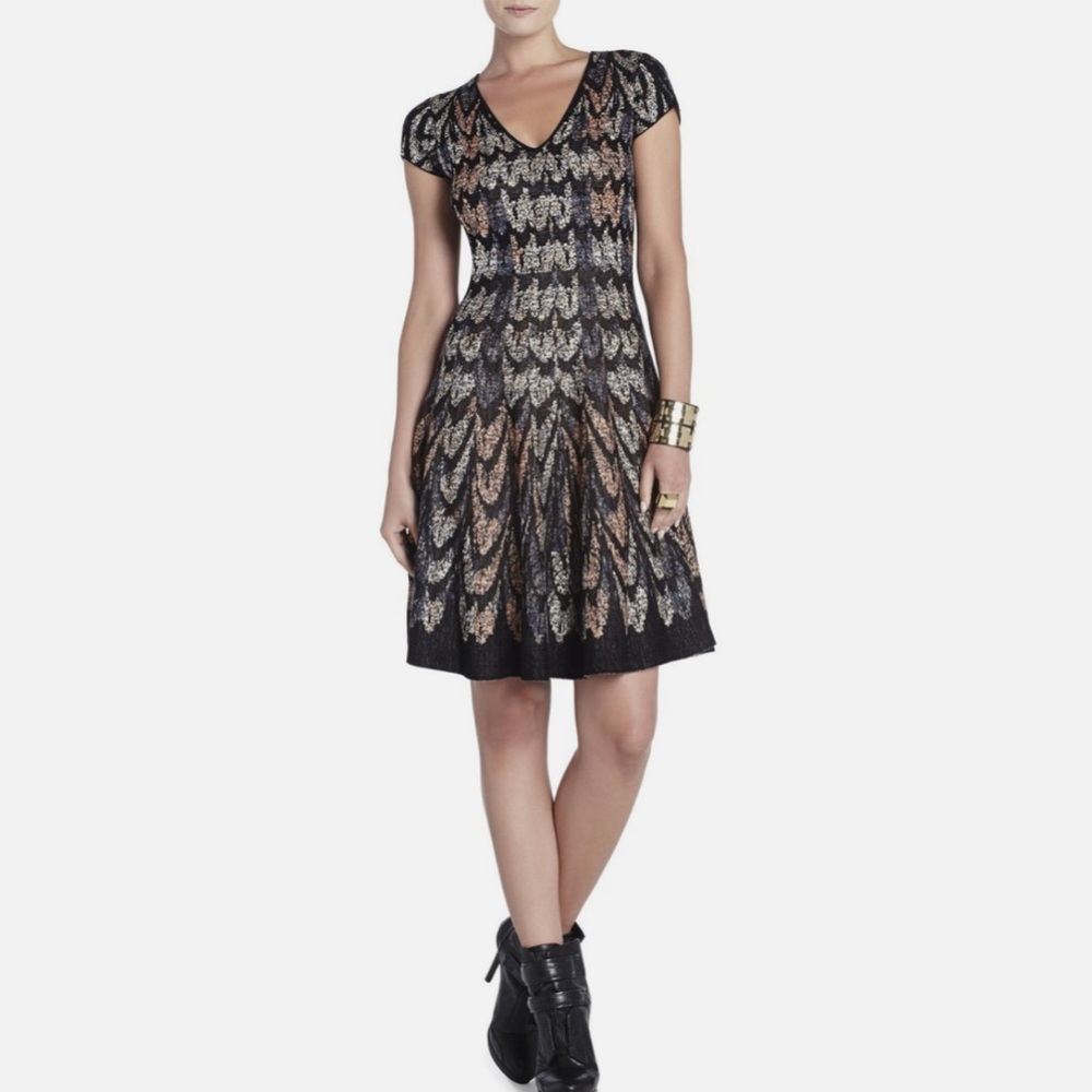 S BCBGMaxAzria knit Black and Beige Mini FEATHER CASCAE JACQUARD ALINE DRESS